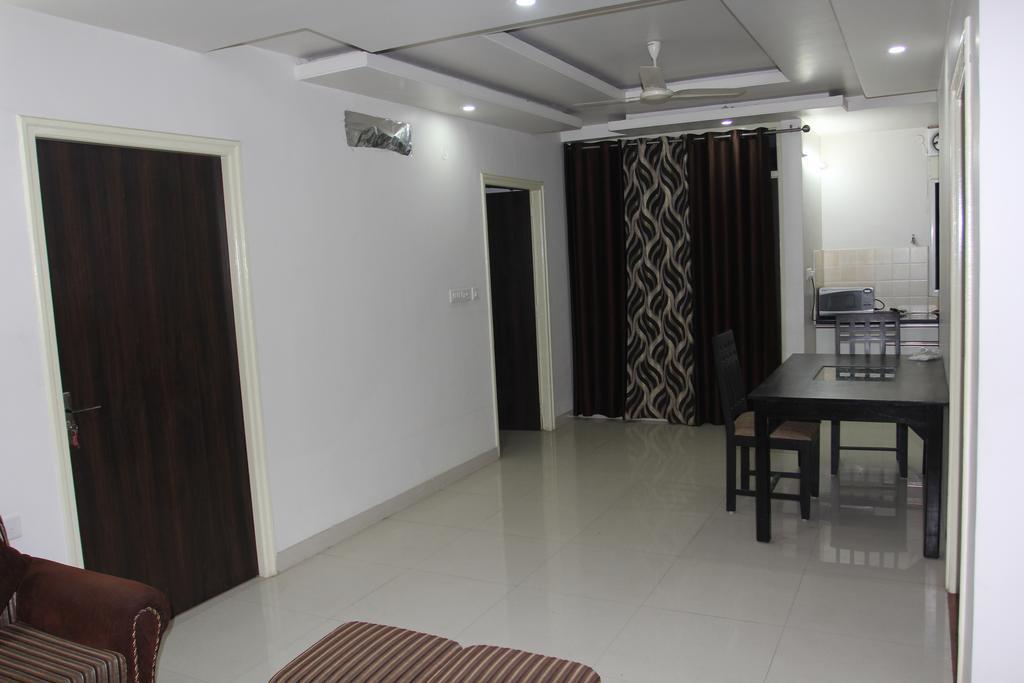 Shree Krishna Service Apartment Джапур Экстерьер фото