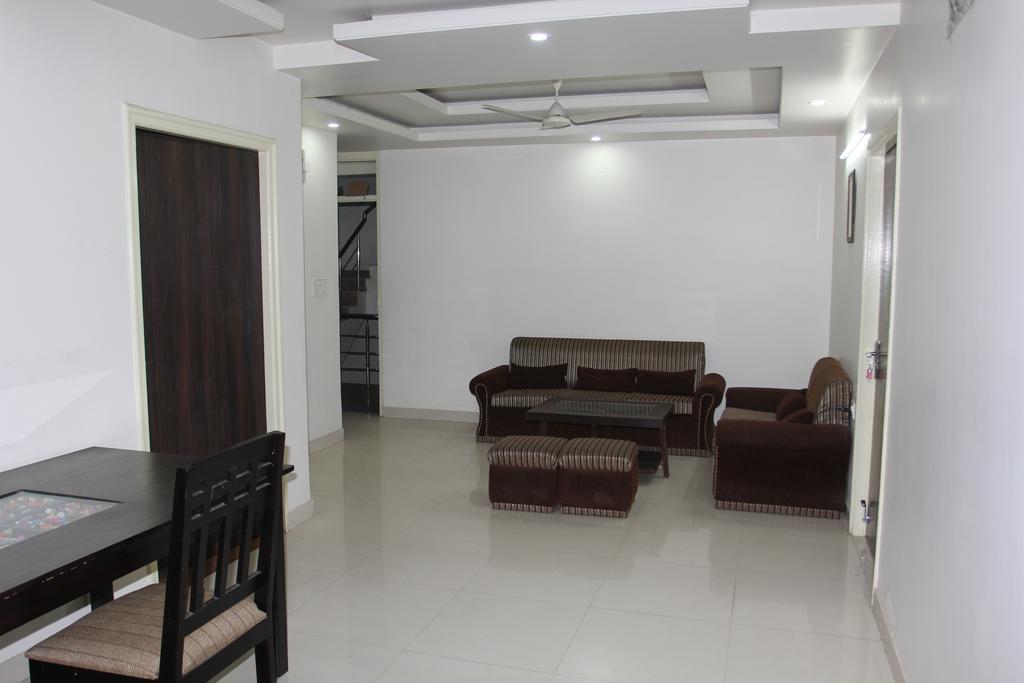 Shree Krishna Service Apartment Джапур Экстерьер фото
